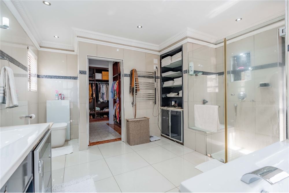 Residential - House - Umhlanga Rocks, KwaZulu Natal - South Africa - 29 - 1031465073-86