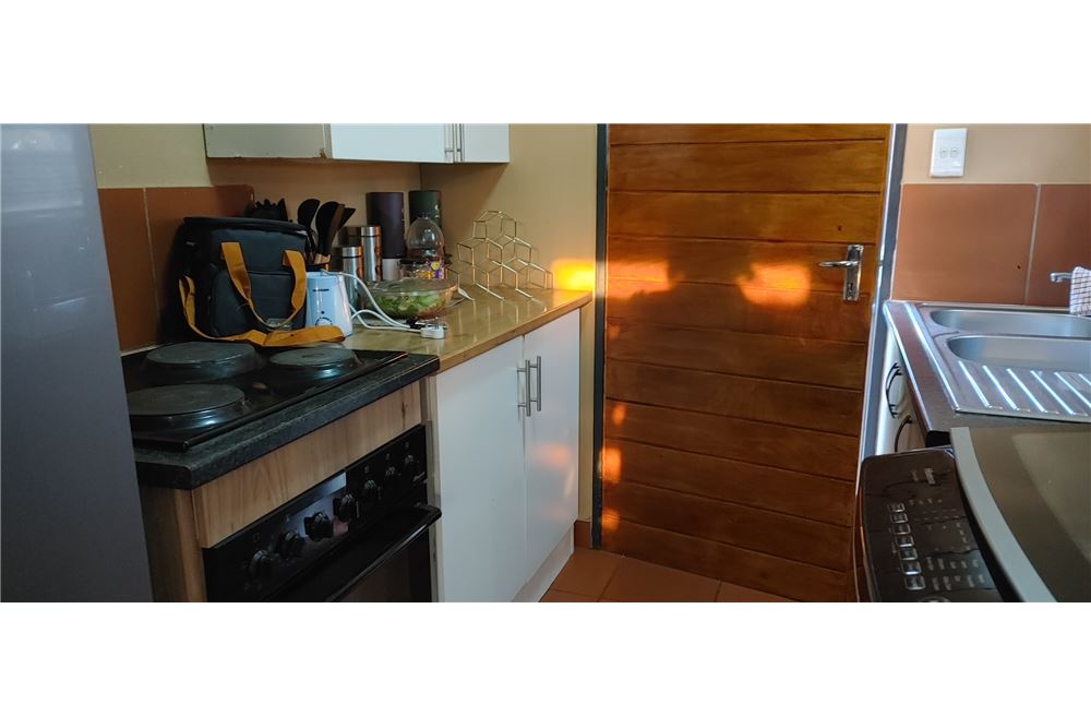 Residential - بيت مستقل - Protea Glen, Gauteng - South Africa - 7 - 1031421124-68