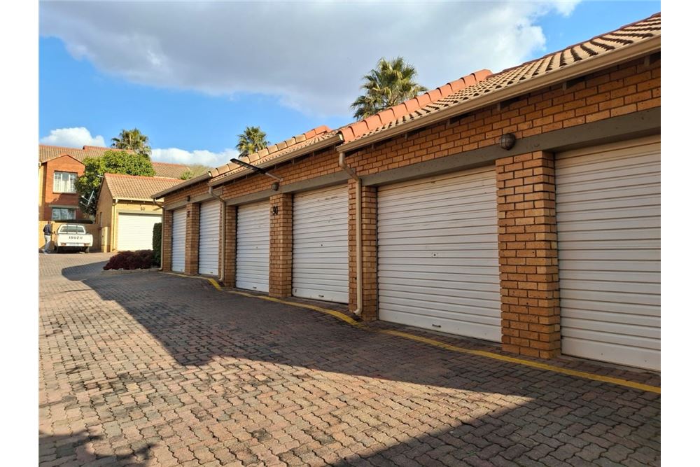 Rezidential - Casă cuplată - Mooikloof Ridge, Gauteng - South Africa - 21 - 1031393151-54