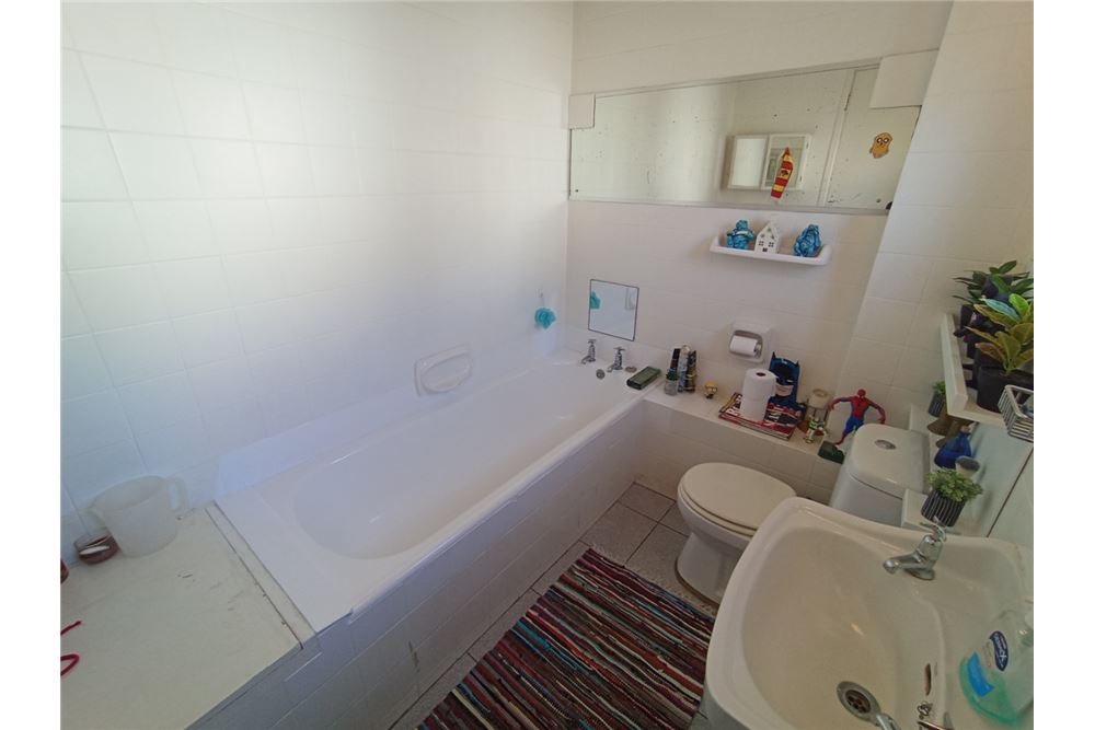 Dzīvojamais - Pilsētas savrupmāja - Bulwer, KwaZulu Natal - South Africa - 32 - 1031389007-102