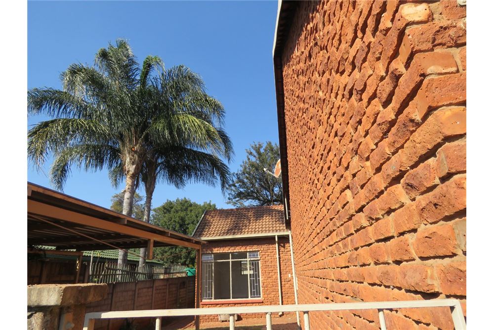 Residencial - Casa - Karenpark, Gauteng - South Africa - 27 - 1031414013-119
