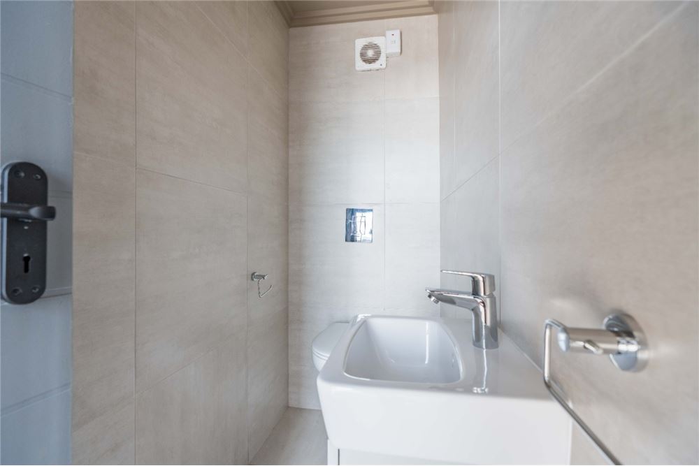 Gyvenamasis - Butas - Umhlanga Ridge, KwaZulu Natal - South Africa - 28 - 1031389006-956