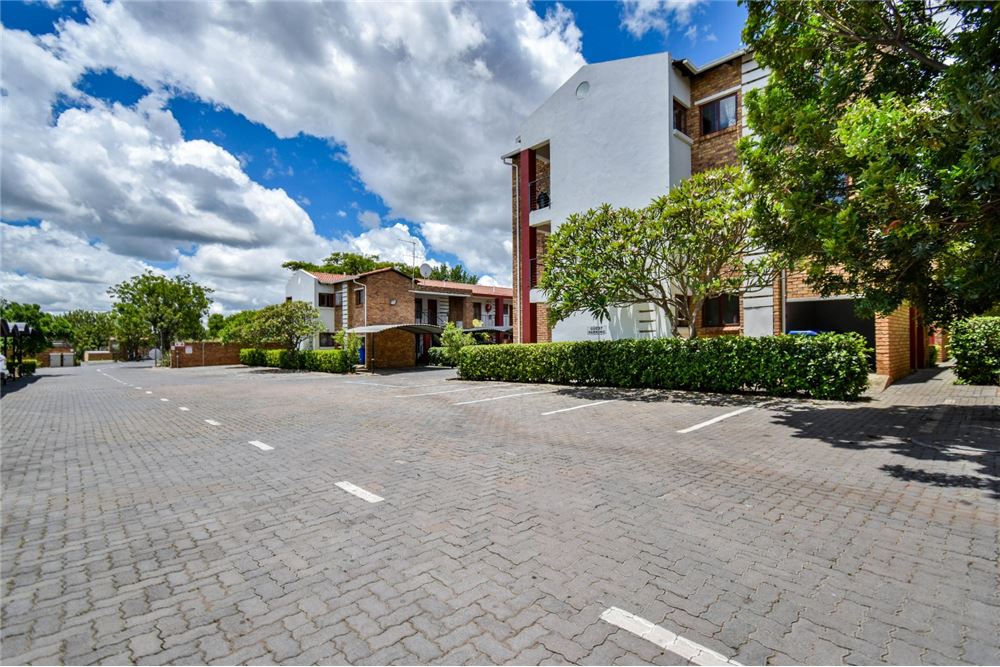 Residential - Condo/Apartment - Montana, Gauteng - South Africa - 13 - 1031414001-148