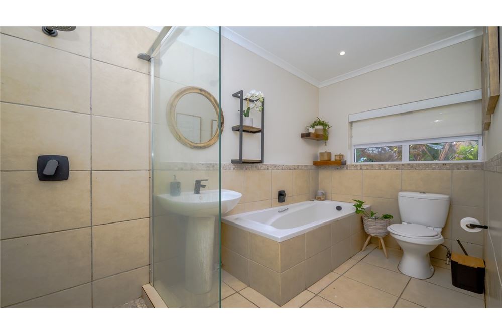 Residential - House - Glenashley, KwaZulu Natal - South Africa - 27 - 1031465034-90