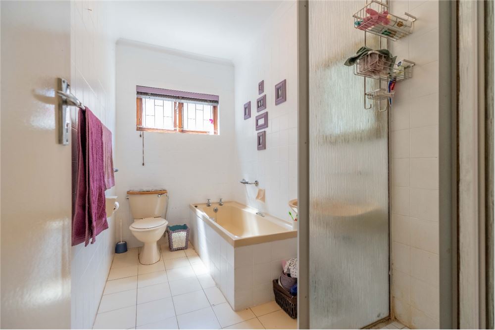 Residential - Hiša večstanovanjska - Glen hills, KwaZulu Natal - South Africa - 23 - 1031465026-87