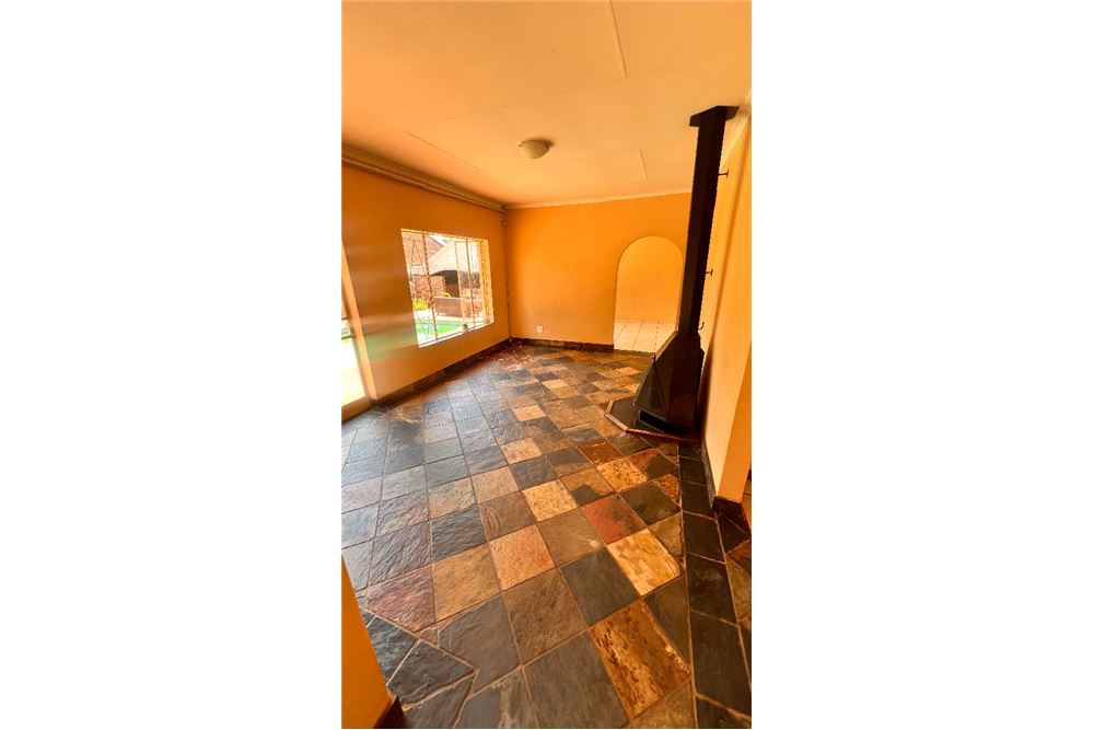 Residencial - Casa - Dorandia, Gauteng - South Africa - 6 - 1031414112-28