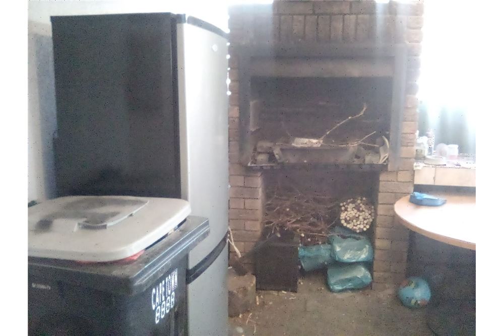 Residential - บ้านเดี่ยว - Charlesville, Western Cape - South Africa - 26 - 1031485044-39