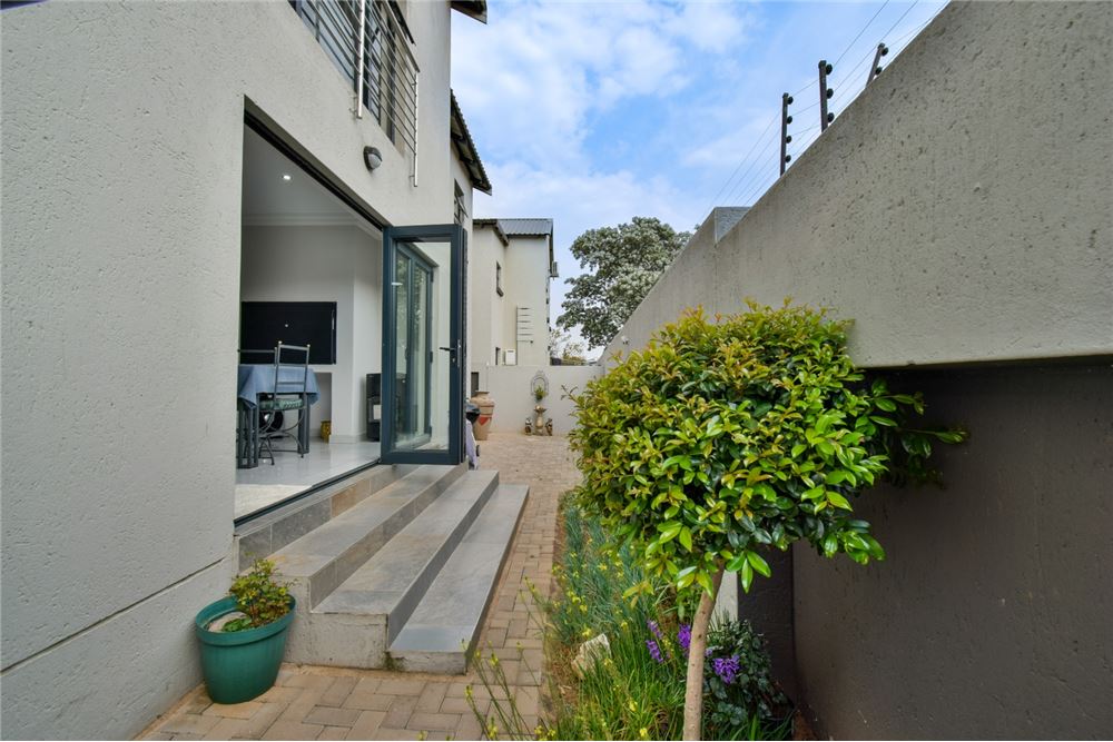 Residencial - Casa - Magalieskruin, Gauteng - South Africa - 51 - 1031414140-43