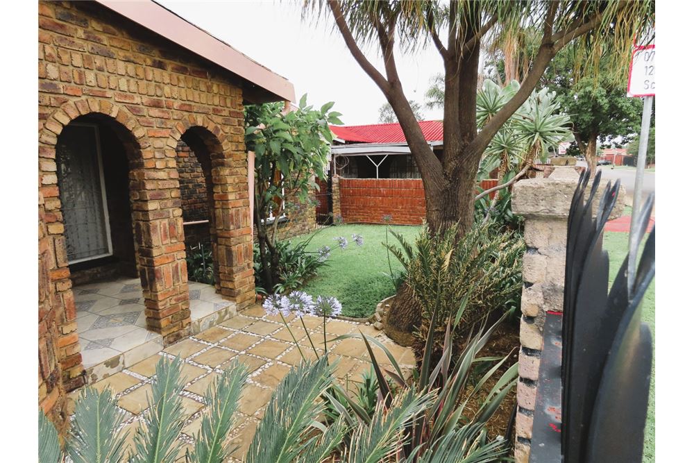 Residencial - Casa - Eersterust, Gauteng - South Africa - 37 - 1031414016-161