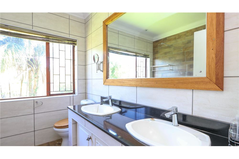 Residential - House - Glen hills, KwaZulu Natal - South Africa - 24 - 1031465018-53