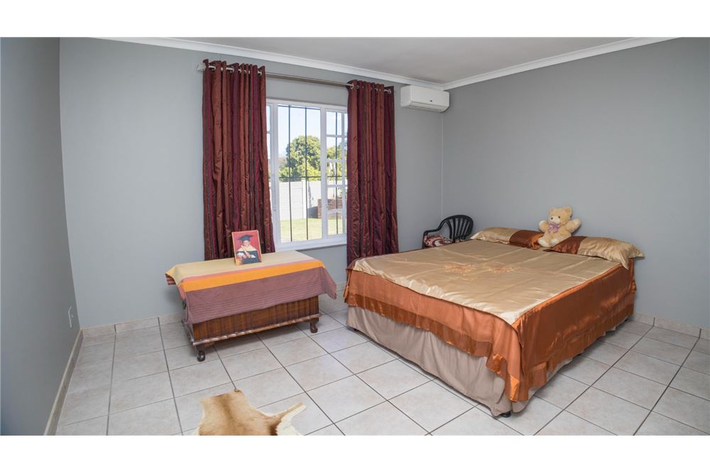 Residential - House - Glen hills, KwaZulu Natal - South Africa - 17 - 1031465050-129