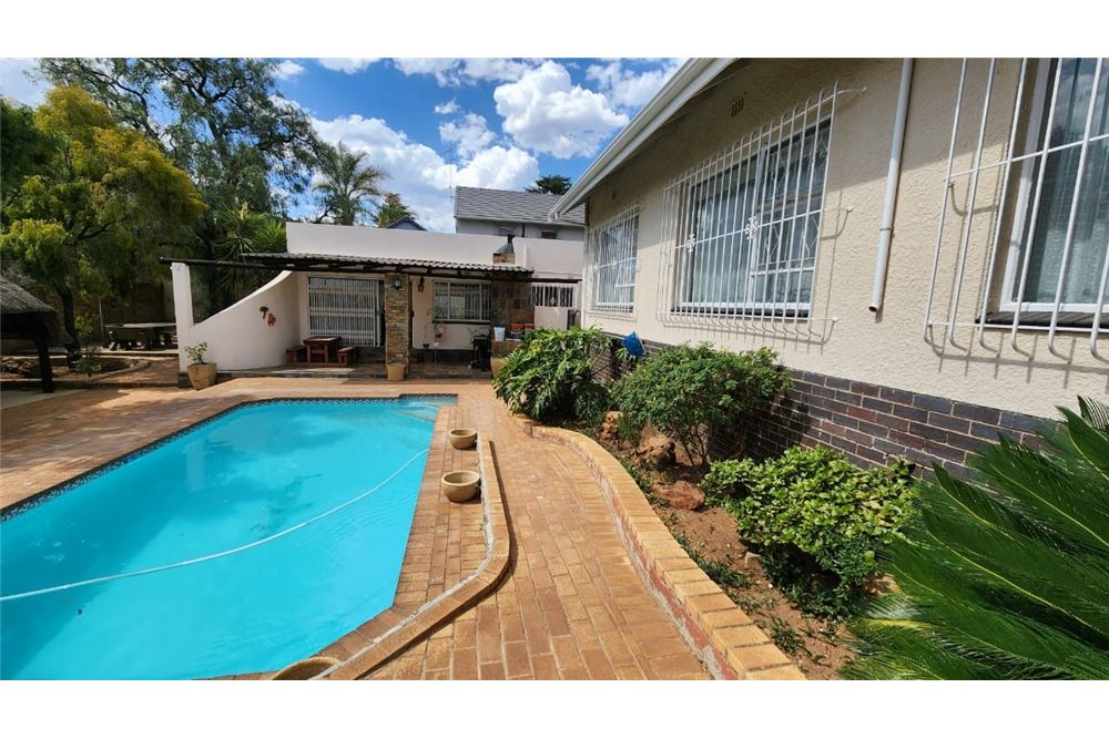 Residential - Omakotitalo - Oakdene, Gauteng - South Africa - 50 - 1031421040-63