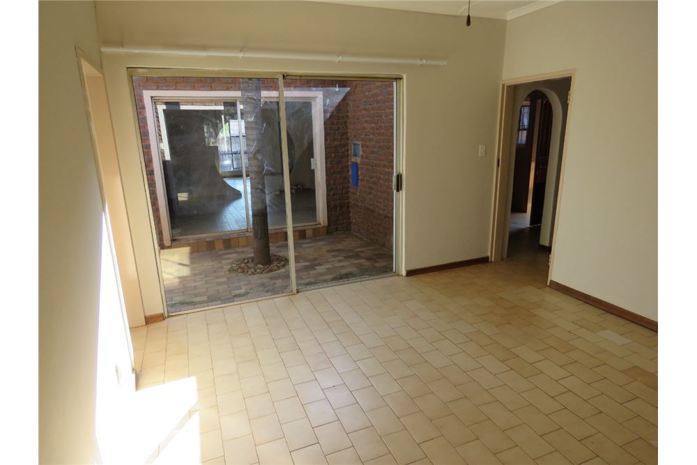 Residencial - Casa - Karenpark, Gauteng - South Africa - 11 - 1031414013-120
