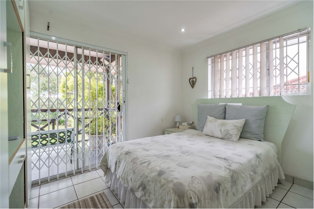 Residential - ਅਲੱਗ ਥਲੱਗ ਬਣਿਆ ਹੋਇਆ ਘਰ - Woodview, KwaZulu Natal - South Africa - 26 - 1031465033-74