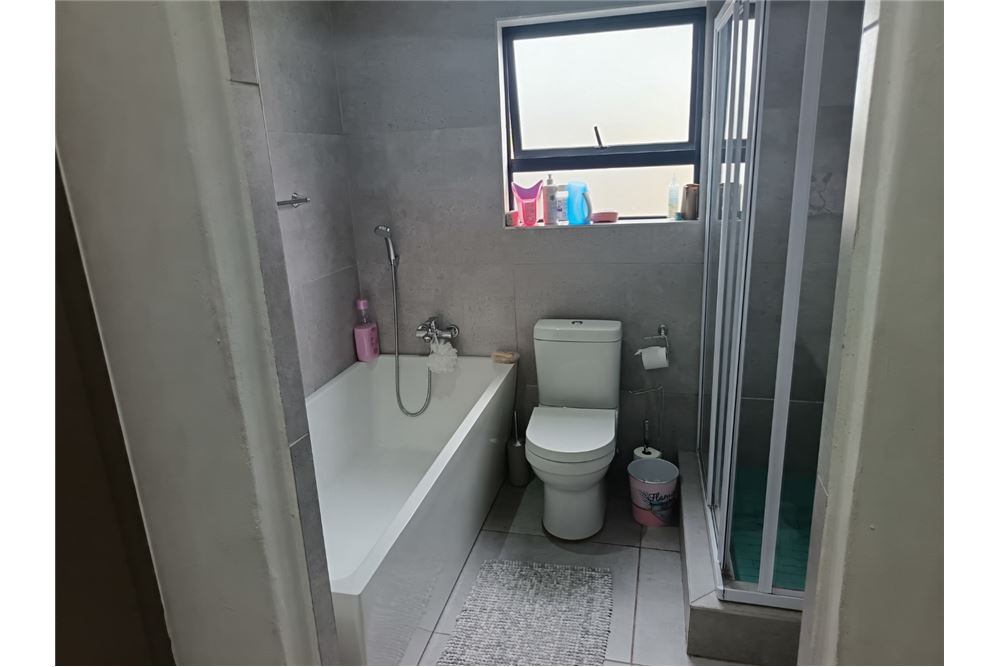 Wohnung - Haus - Magalieskruin, Gauteng - South Africa - 43 - 1031414142-13