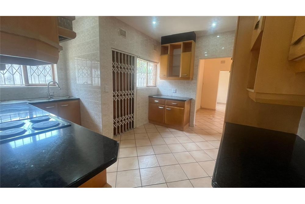 Residential - House - Glen hills, KwaZulu Natal - South Africa - 12 - 1031465129-26