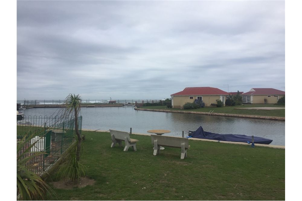Residential Townhouse Marina Martinique, Eastern Cape South