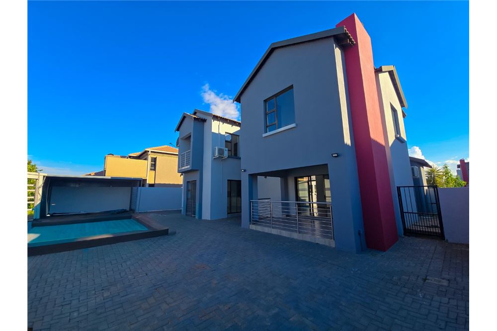 Residential - House - Zambezi Manor Lifestyle Estate, Gauteng - South Africa - 31 - 1031414140-48