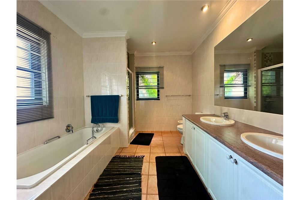 Residenziale - Casa - Lynnwood, Gauteng - South Africa - 17 - 1031414143-36