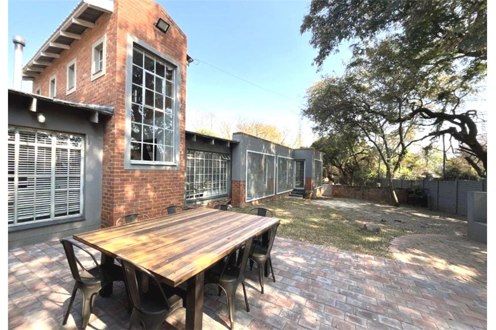 Residential - Rumah Terpisah - Eldoraigne, Gauteng - South Africa - 30 - 1031422050-176