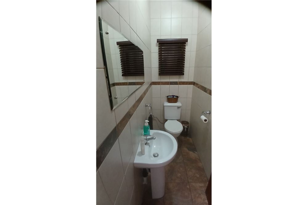 Résidentiel - Maison - Pretoria Gardens, Gauteng - South Africa - 17 - 1031414116-114