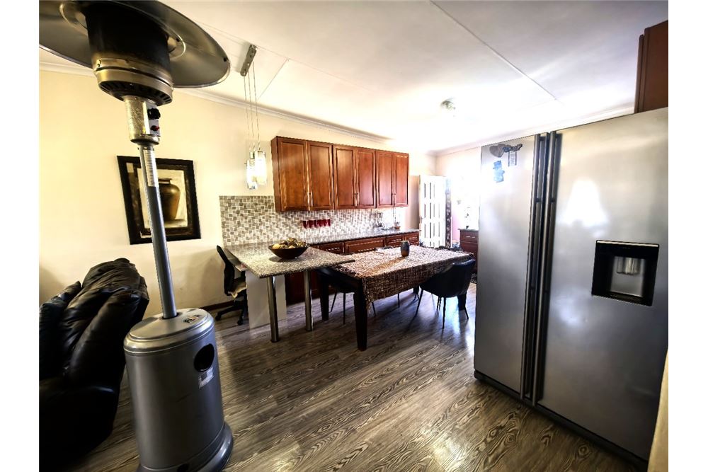 Residential - تاون هاوس - Liefde En Vrede, Gauteng - South Africa - 7 - 1031005001-62