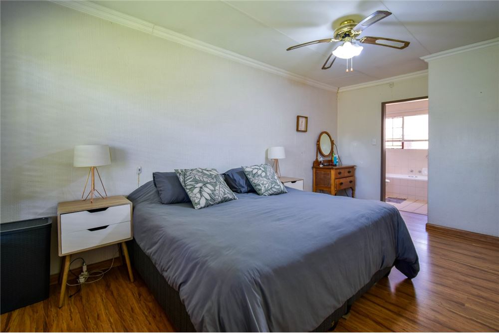 Residential - House - Waverley, Gauteng - South Africa - 27 - 1031414001-147