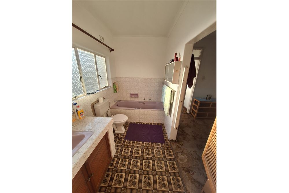 Residential - Αυτόνομη κατοικία - Kibler Park, Gauteng - South Africa - 44 - 1031421159-37