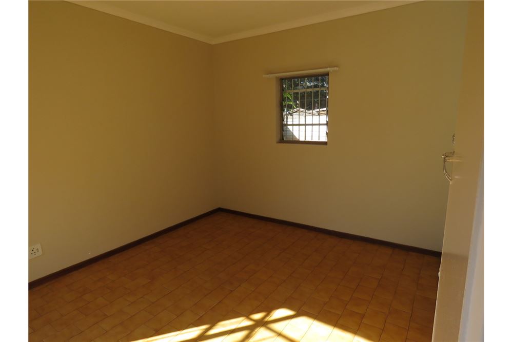 Residencial - Casa - Karenpark, Gauteng - South Africa - 39 - 1031414013-120