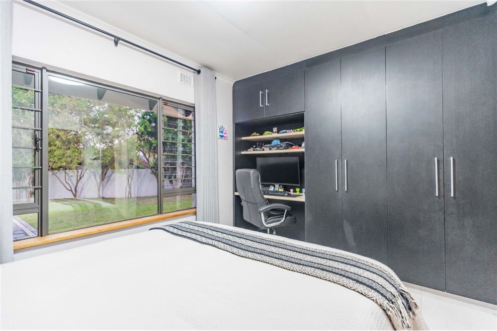 Residential - House - Umhlanga Rocks, KwaZulu Natal - South Africa - 37 - 1031465022-876