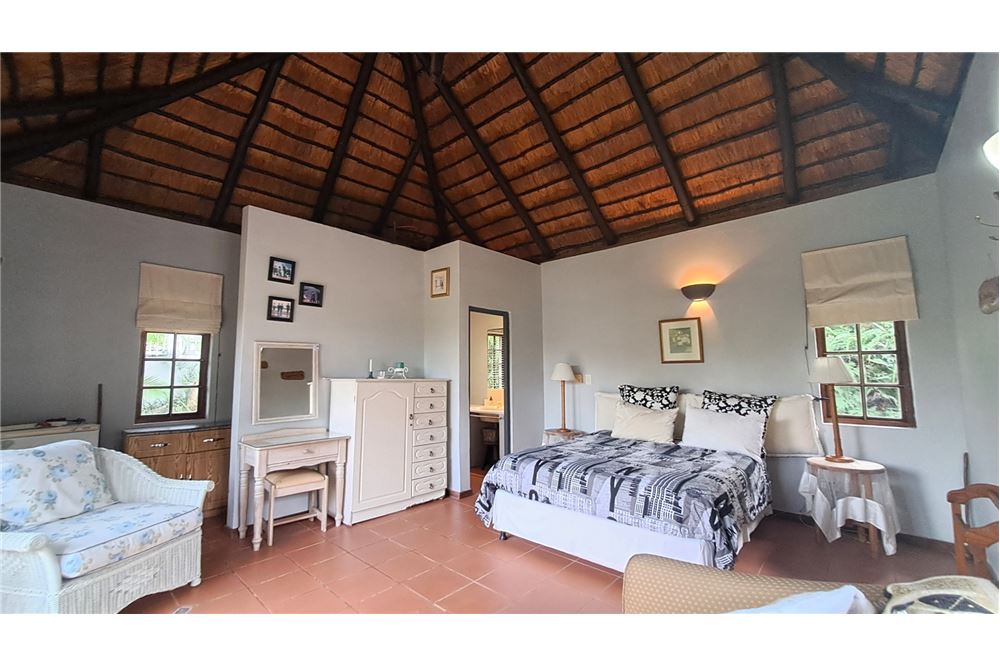 Residencial - Casa - St Michaels On Sea, KwaZulu Natal - South Africa - 33 - 1031394053-221