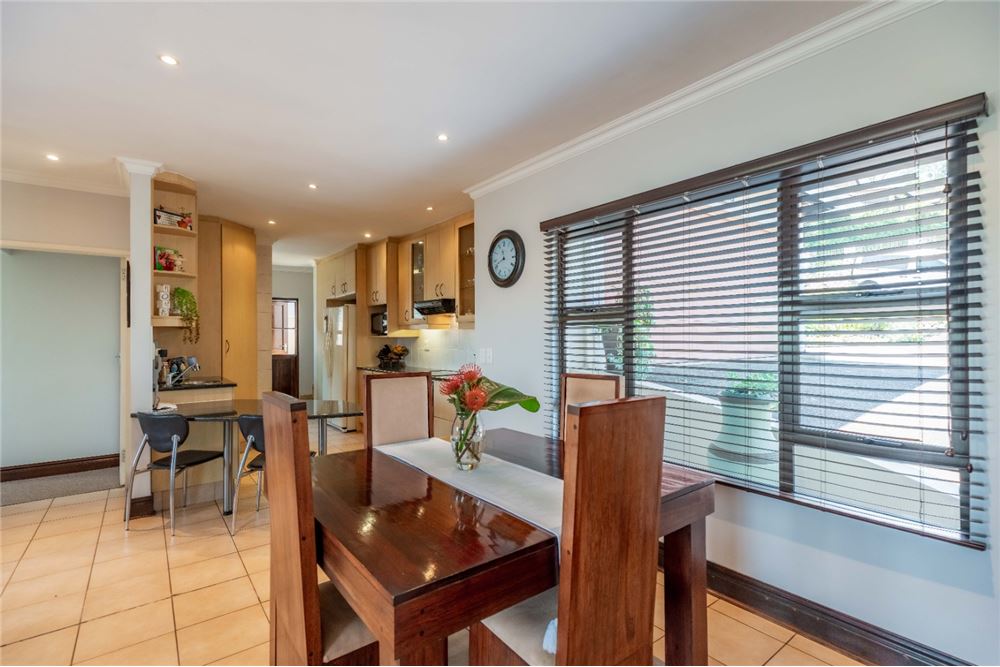 Residential - Hus - Hillcrest Central, KwaZulu Natal - South Africa - 7 - 1031391020-906