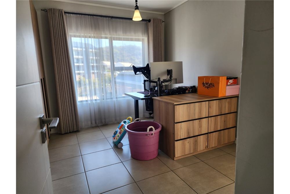 Rezidential - Apartament - Mulbarton, Gauteng - South Africa - 11 - 1031421027-748