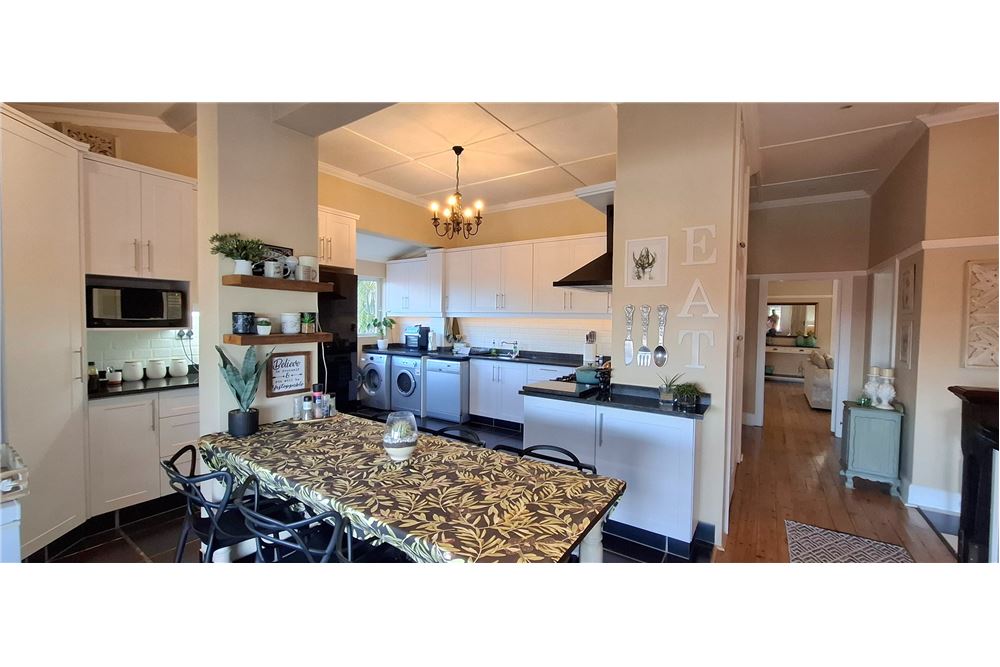 Residential - Rumah Terpisah - Glenwood, KwaZulu Natal - South Africa - 4 - 1031389002-211