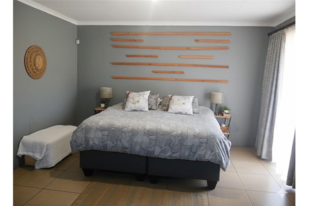 Residencial - Casa - Eersterust, Gauteng - South Africa - 22 - 1031414137-47