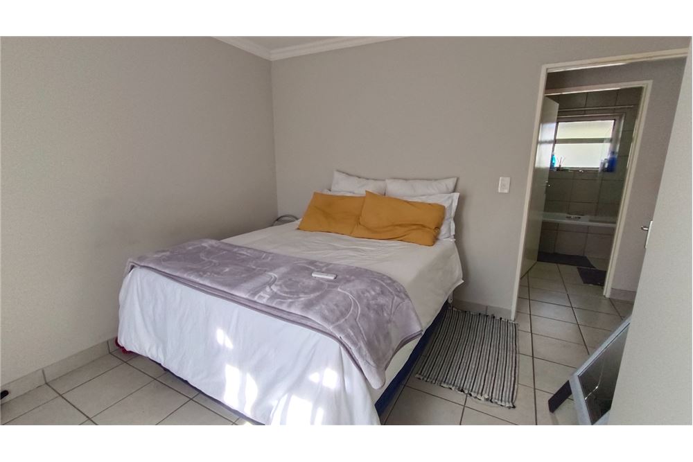 住宅 - 公寓/单元房 - 蒙大拿, Gauteng - South Africa - 12 - 1031414136-32