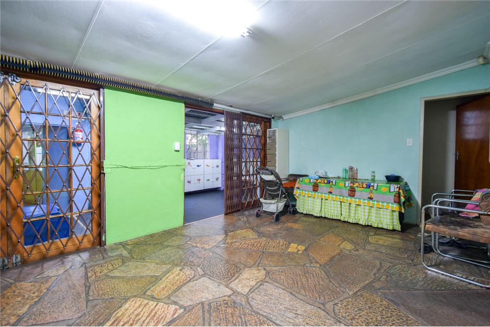 Comercial - Comercio/Tienda - Capital Park, Gauteng - South Africa - 18 - 1031414001-142