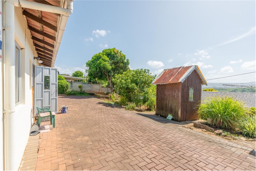 Residential House Avoca Hills, KwaZulu Natal South Africa 1031388006101 , RE/MAX Global