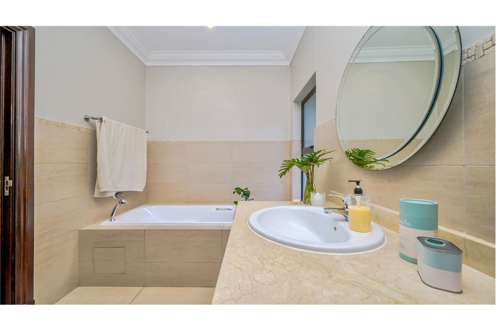 Residential - House - La Lucia, KwaZulu Natal - South Africa - 38 - 1031465034-85