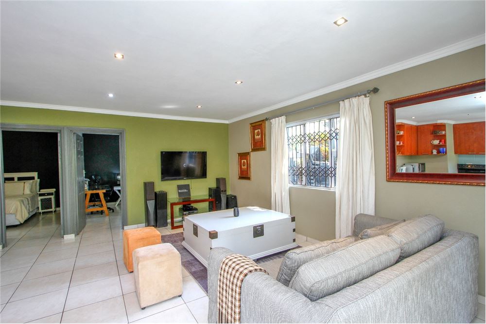 Residential - House - La Lucia, KwaZulu Natal - South Africa - 73 - 1031465115-30