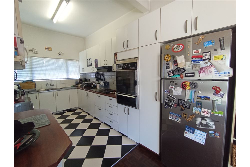 Dzīvojamais - Pilsētas savrupmāja - Bulwer, KwaZulu Natal - South Africa - 17 - 1031389007-102