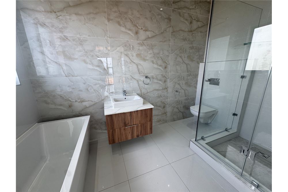 Residential - House - Sibaya, KwaZulu Natal - South Africa - 31 - 1031465010-423