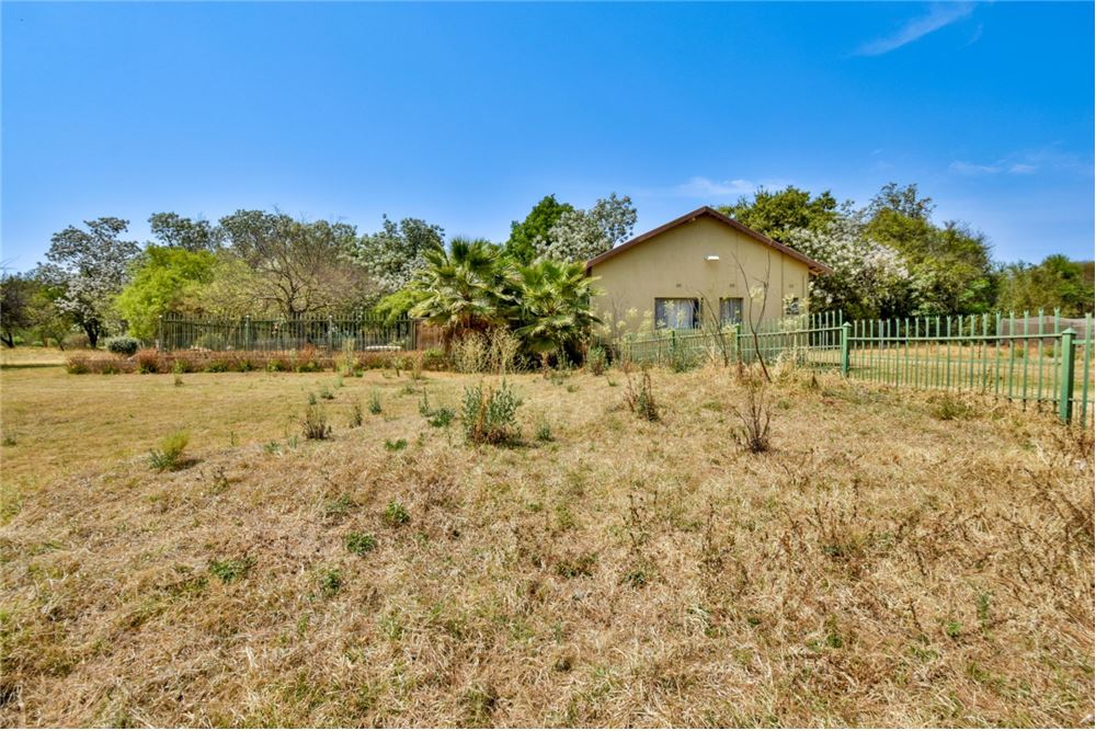 Residencial - Granja - Kameeldrift East, Gauteng - South Africa - 5 - 1031414001-140