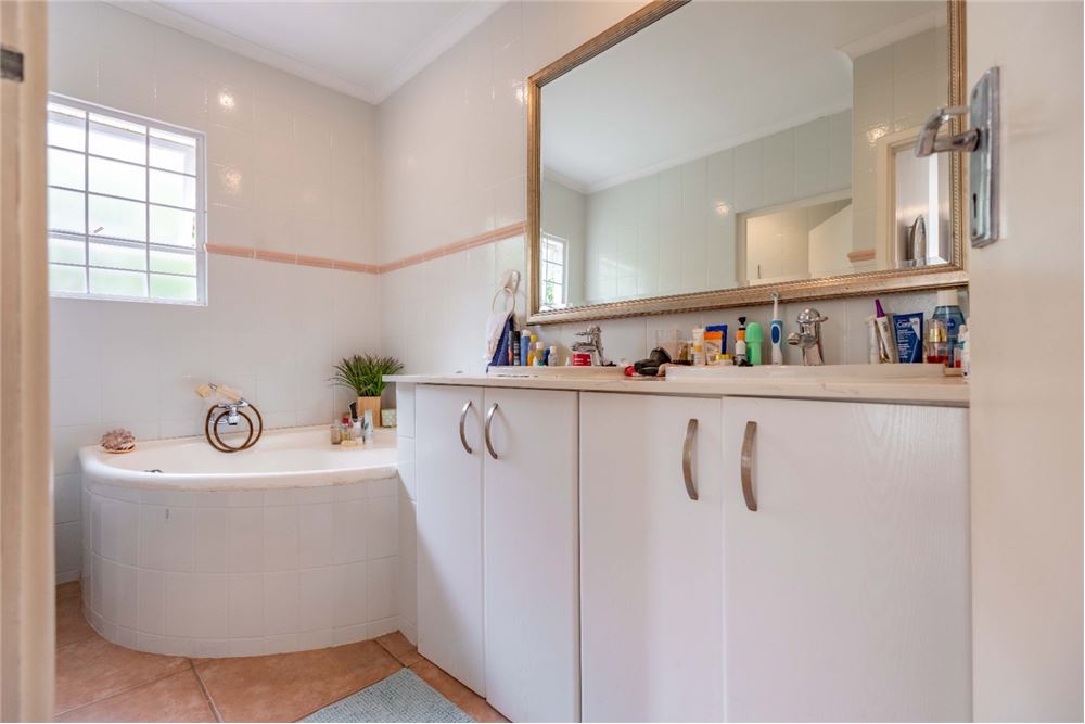 Residential - Townhouse - Durban North, KwaZulu Natal - South Africa - 25 - 1031465036-150