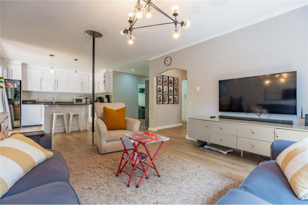 Rezidential - Case/Vile - Glen Anil, KwaZulu Natal - South Africa - 7 - 1031465099-130