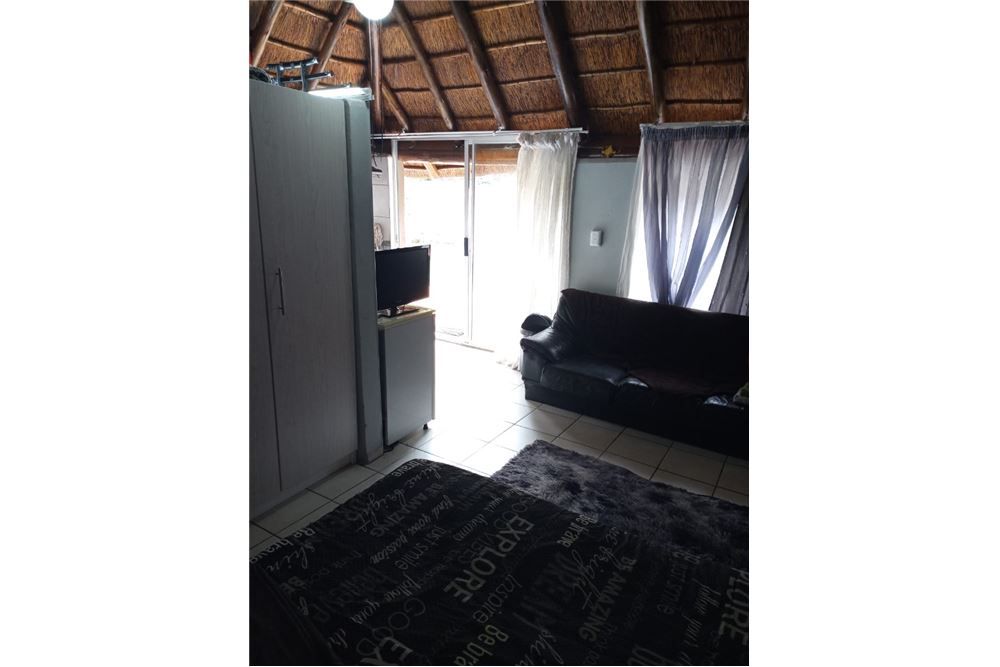 Residencial - Casa - Mountain View, Gauteng - South Africa - 67 - 1031414116-83