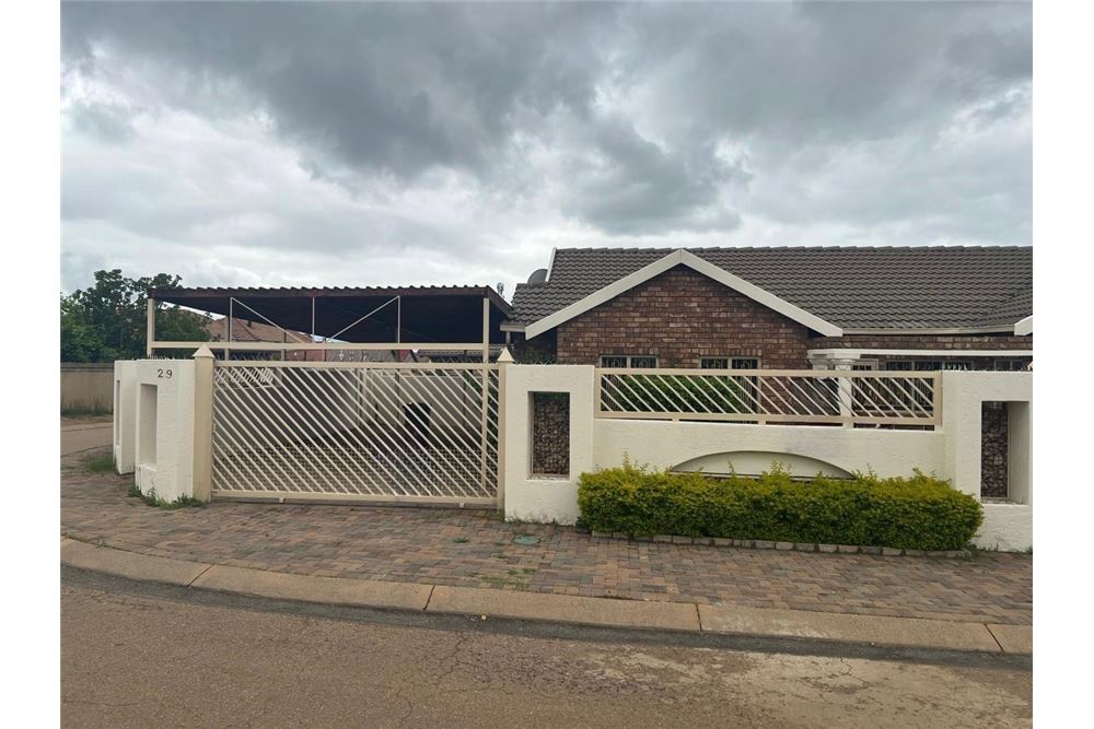 Residential - House - Danville, Gauteng - South Africa - 5 - 1031414015-774