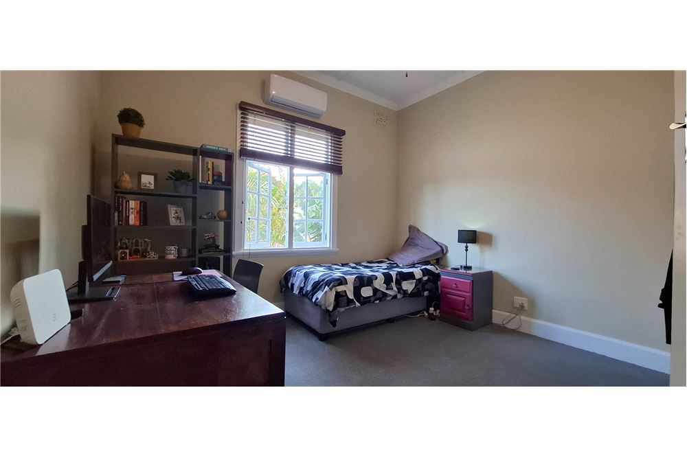 Residential - Rumah Terpisah - Glenwood, KwaZulu Natal - South Africa - 16 - 1031389002-211