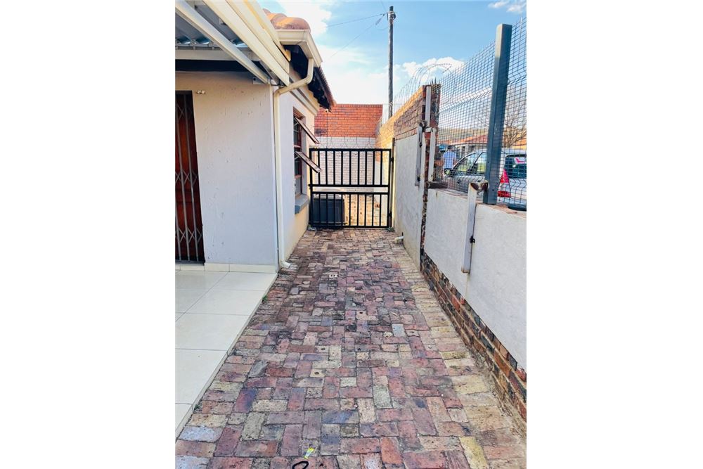 Residencial - Casa - Eersterust, Gauteng - South Africa - 37 - 1031414137-35