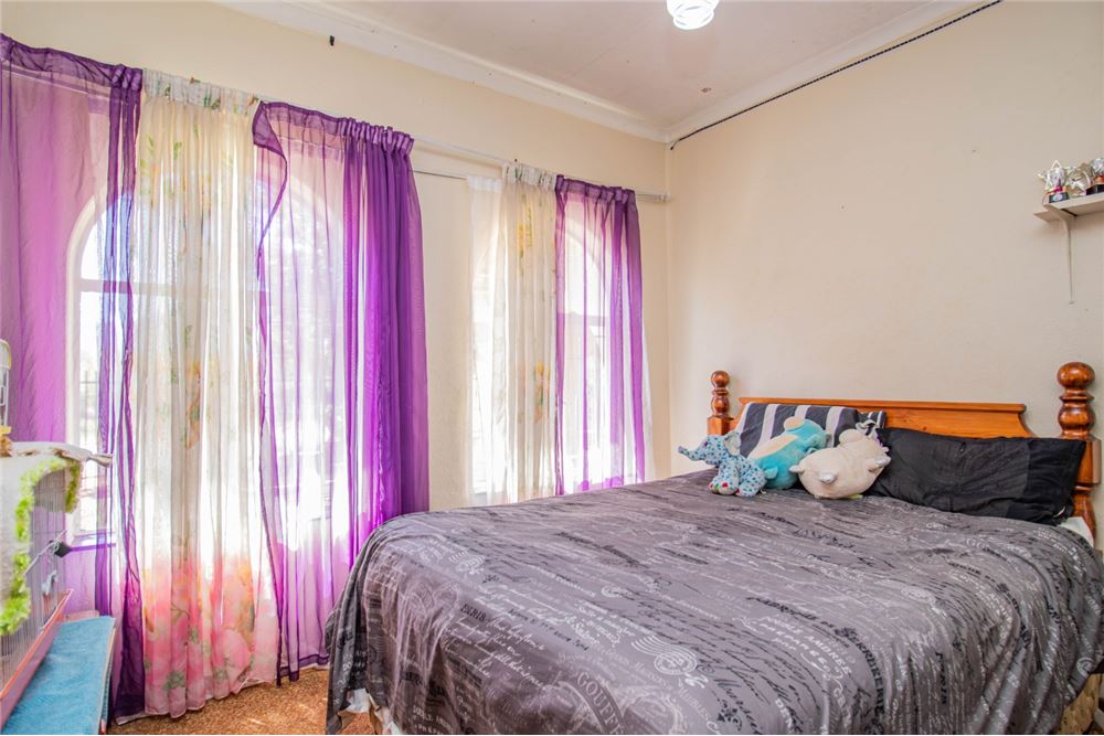 Rezidential - Case/Vile - Ifafi, North West - South Africa - 11 - 1031416001-610